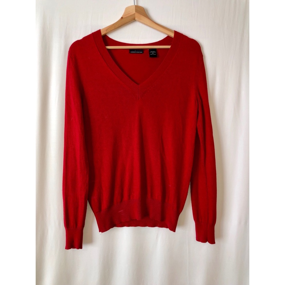 Moda red sweater